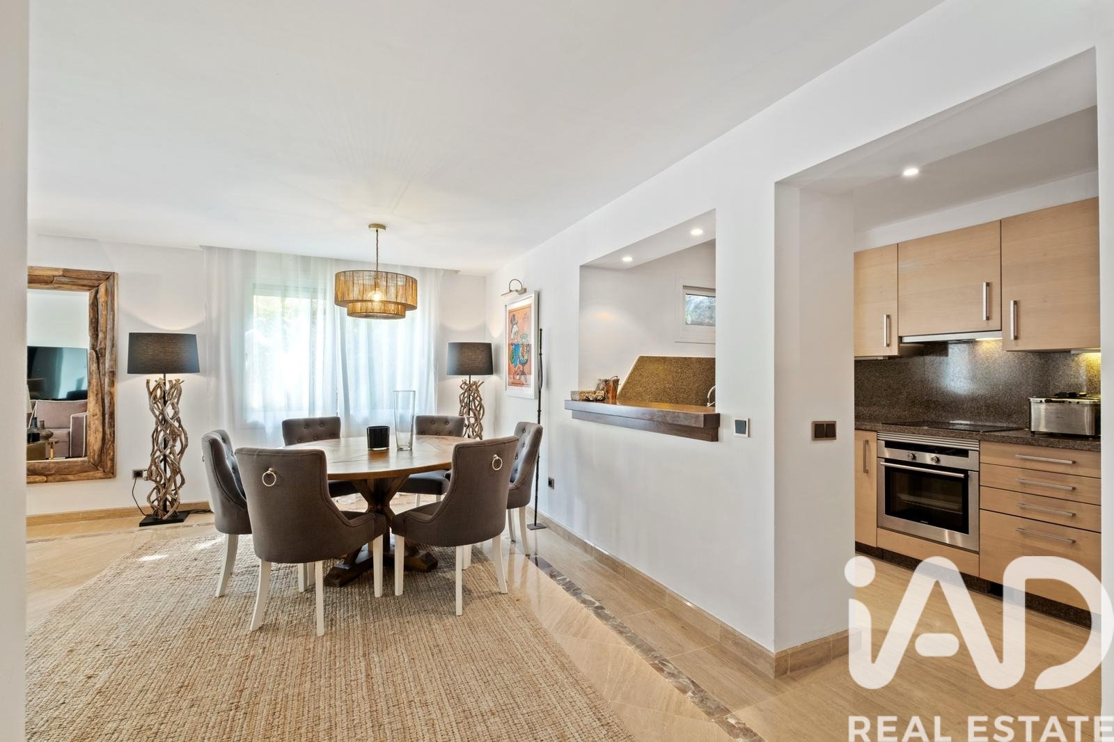 Huoneisto Marbella, Malaga, Espanja 1 makuuhuone, 248 m2 No. 172866