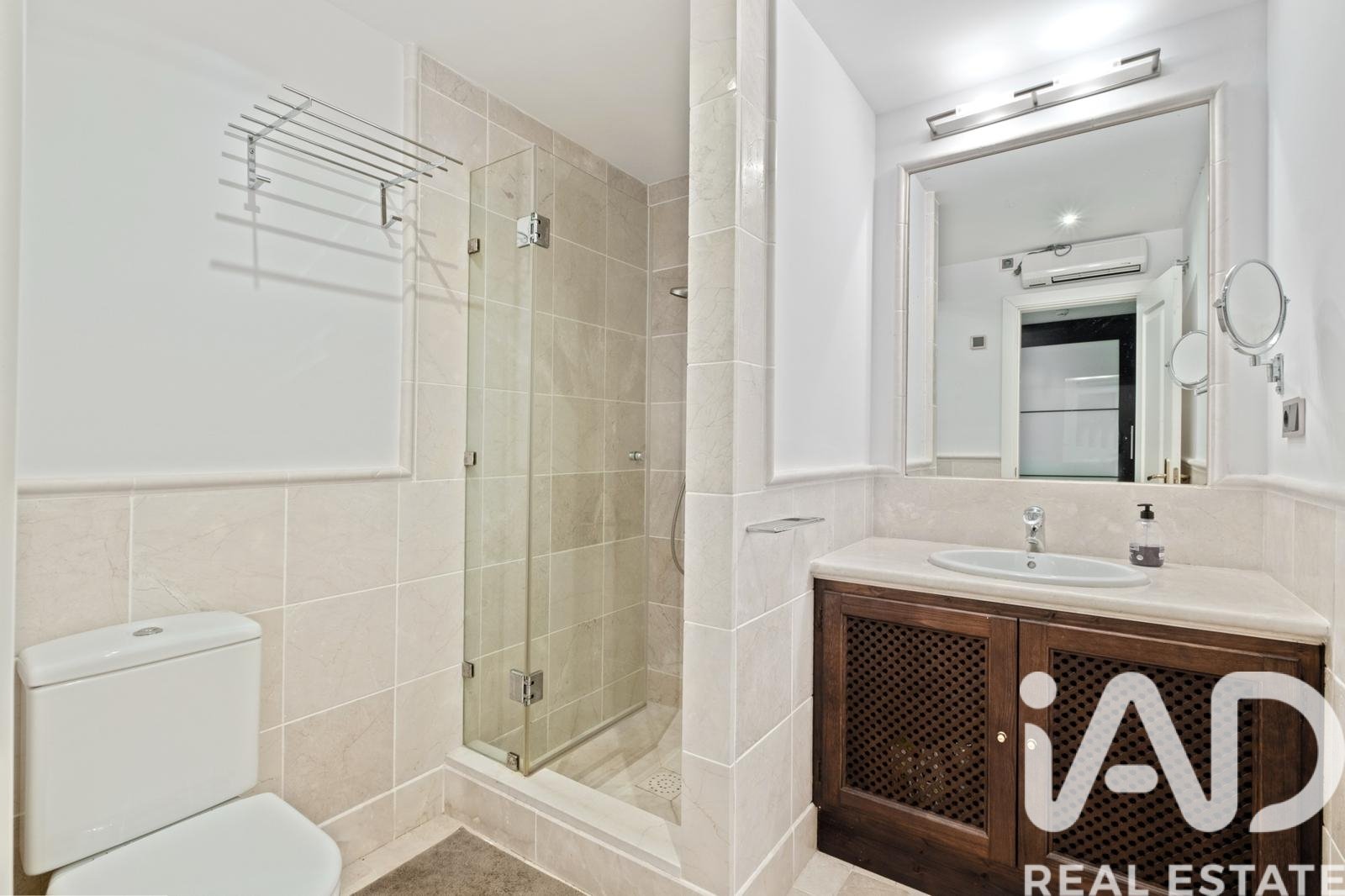 Huoneisto Marbella, Malaga, Espanja 1 makuuhuone, 248 m2 No. 172866
