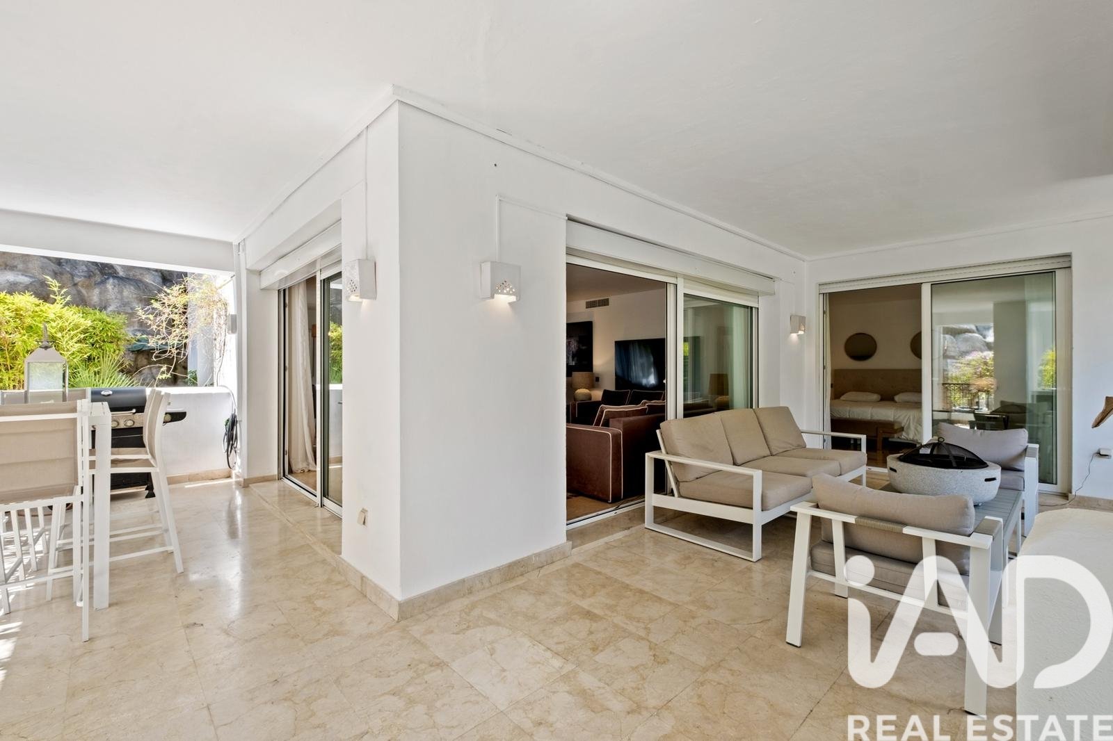 Huoneisto Marbella, Malaga, Espanja 1 makuuhuone, 248 m2 No. 172866