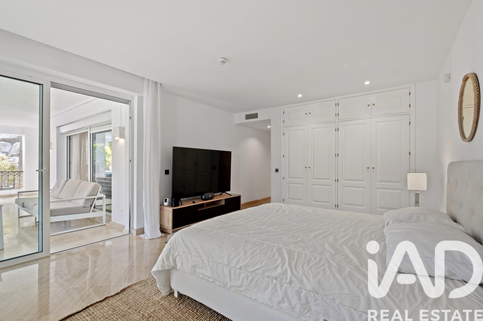 Huoneisto Marbella, Malaga, Espanja 1 makuuhuone, 248 m2 No. 172866