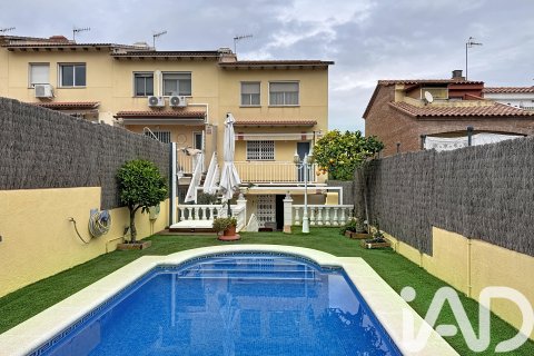 Rindu māja Calafell, Tarragona, Spānijā 4 istabas, 182 m2 Nr. 152568