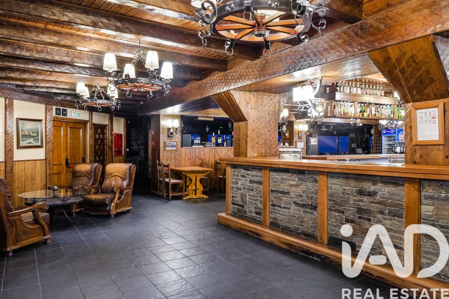 Propiedad comercial en Lérida, España 4716 m2 No. 152570