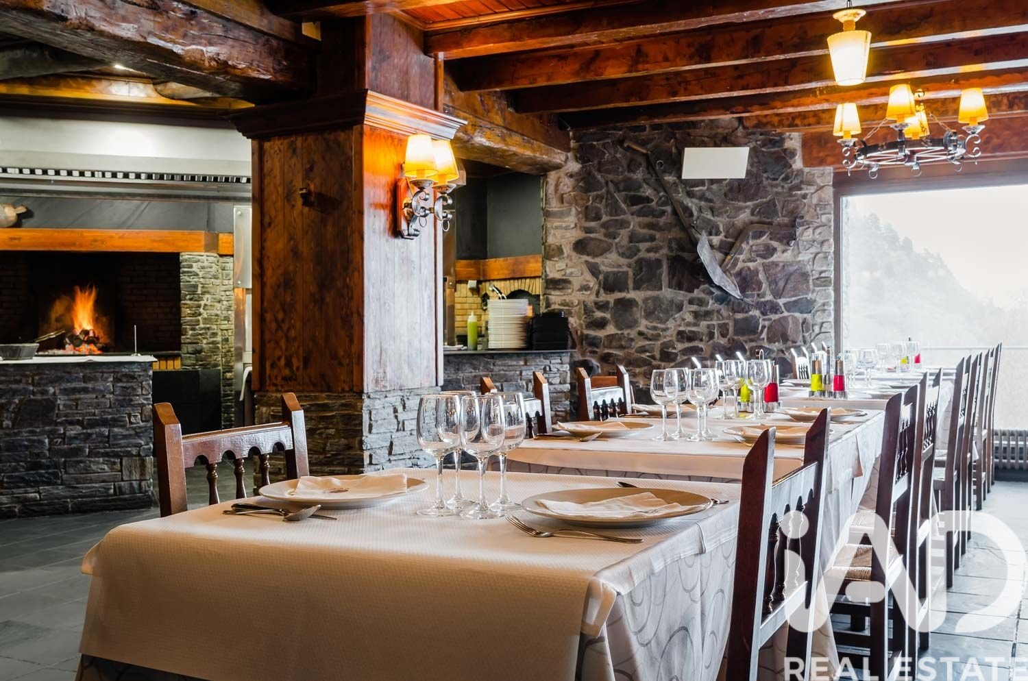 Propiedad comercial en Lérida, España 4716 m2 No. 152570