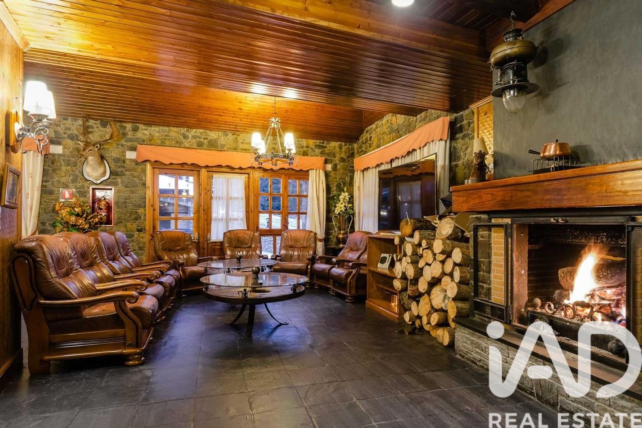 Propiedad comercial en Lérida, España 4716 m2 No. 152570