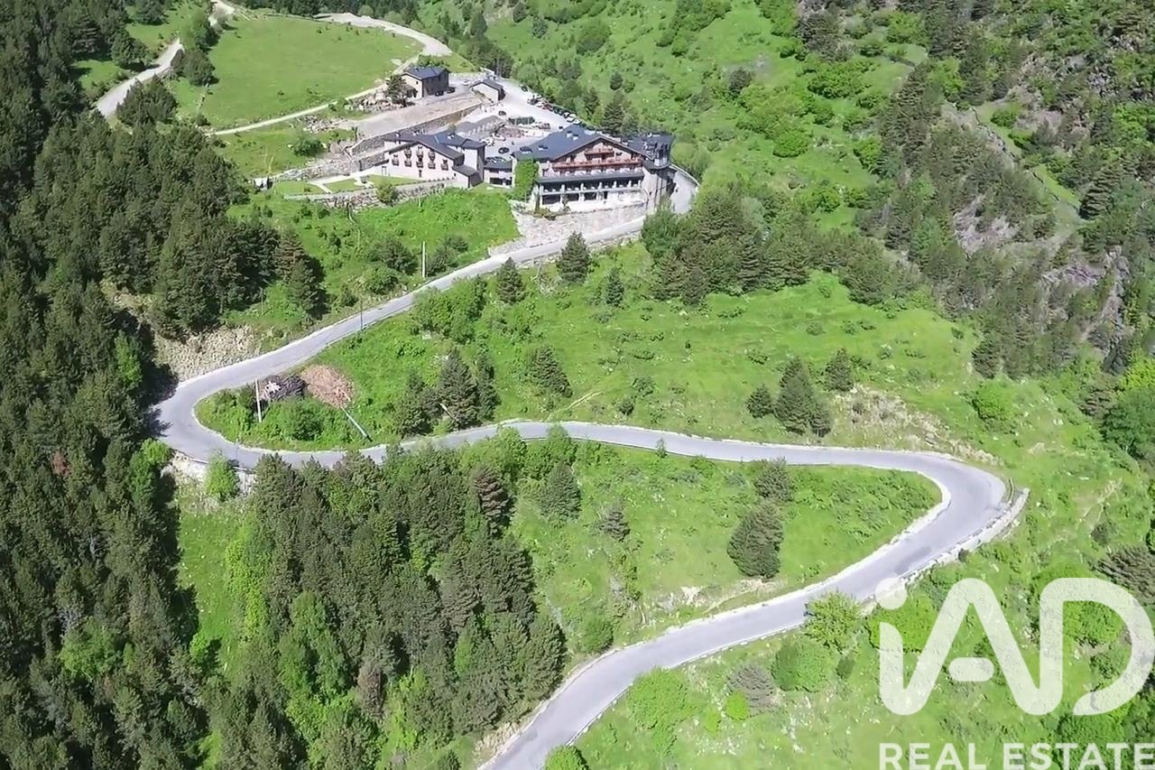 Propiedad comercial en Lérida, España 4716 m2 No. 152570