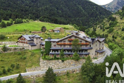 Komerciāls īpašums Lleida, Spānijā 4716 m2 Nr. 152570