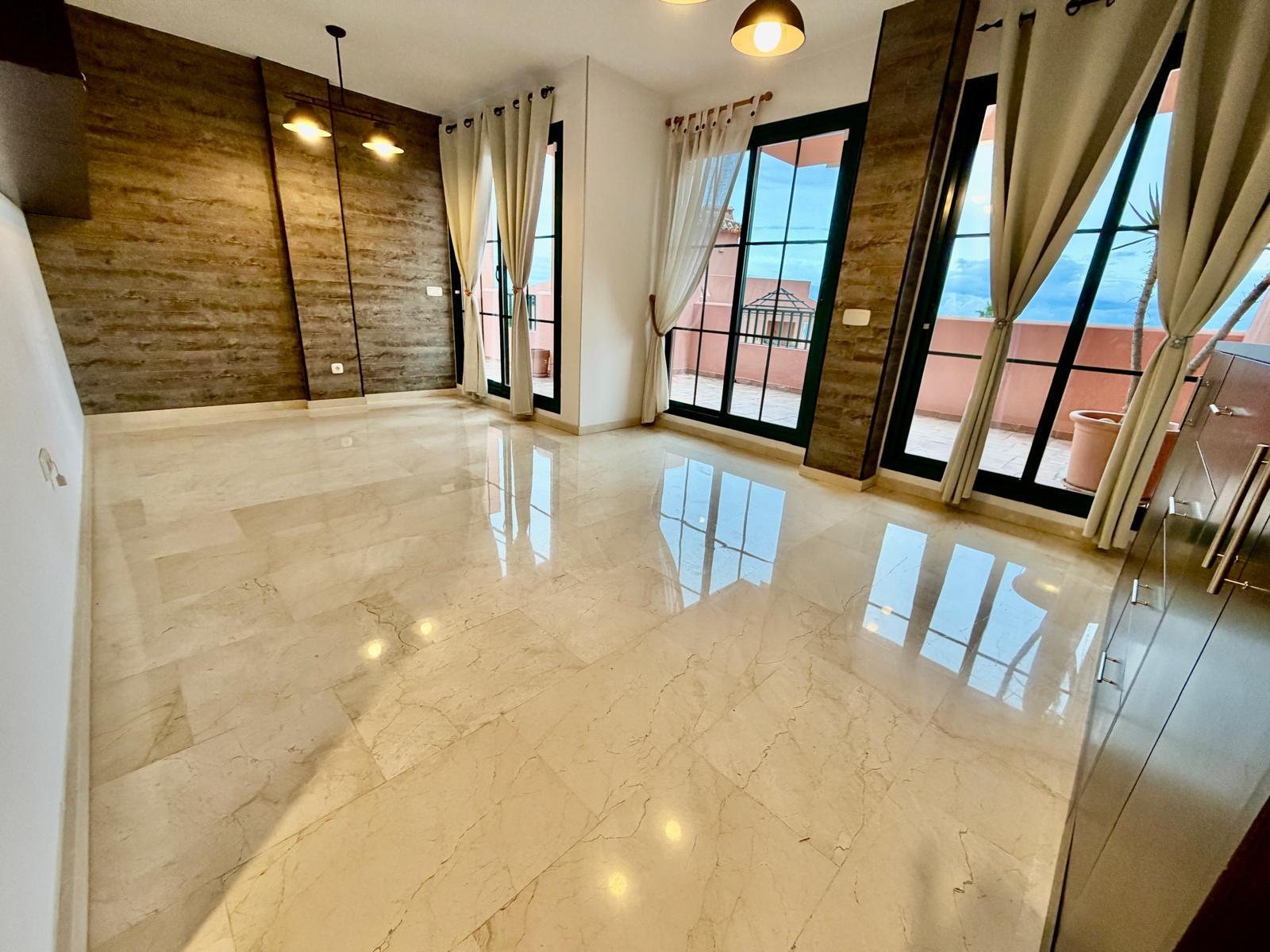 Attico a Finestrat, Alicante, Spagna 125 mq. N° 165960