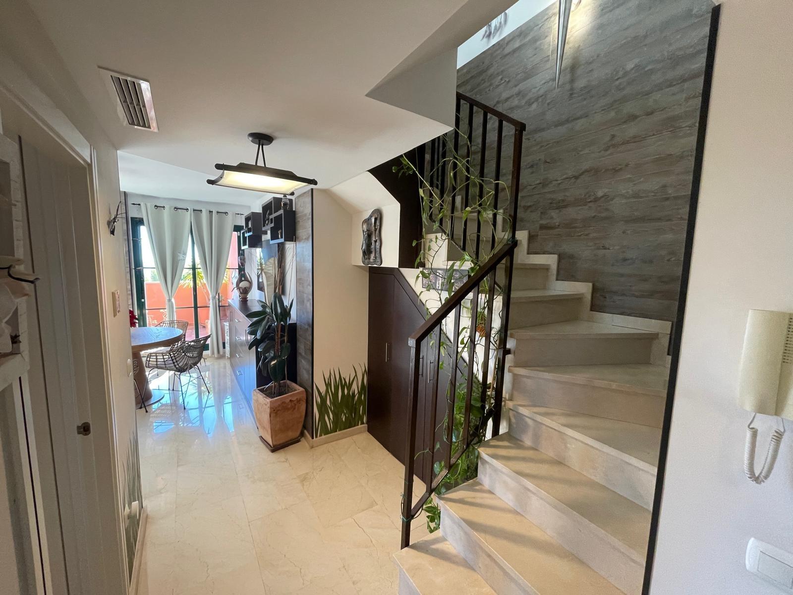 Attico a Finestrat, Alicante, Spagna 125 mq. N° 165960