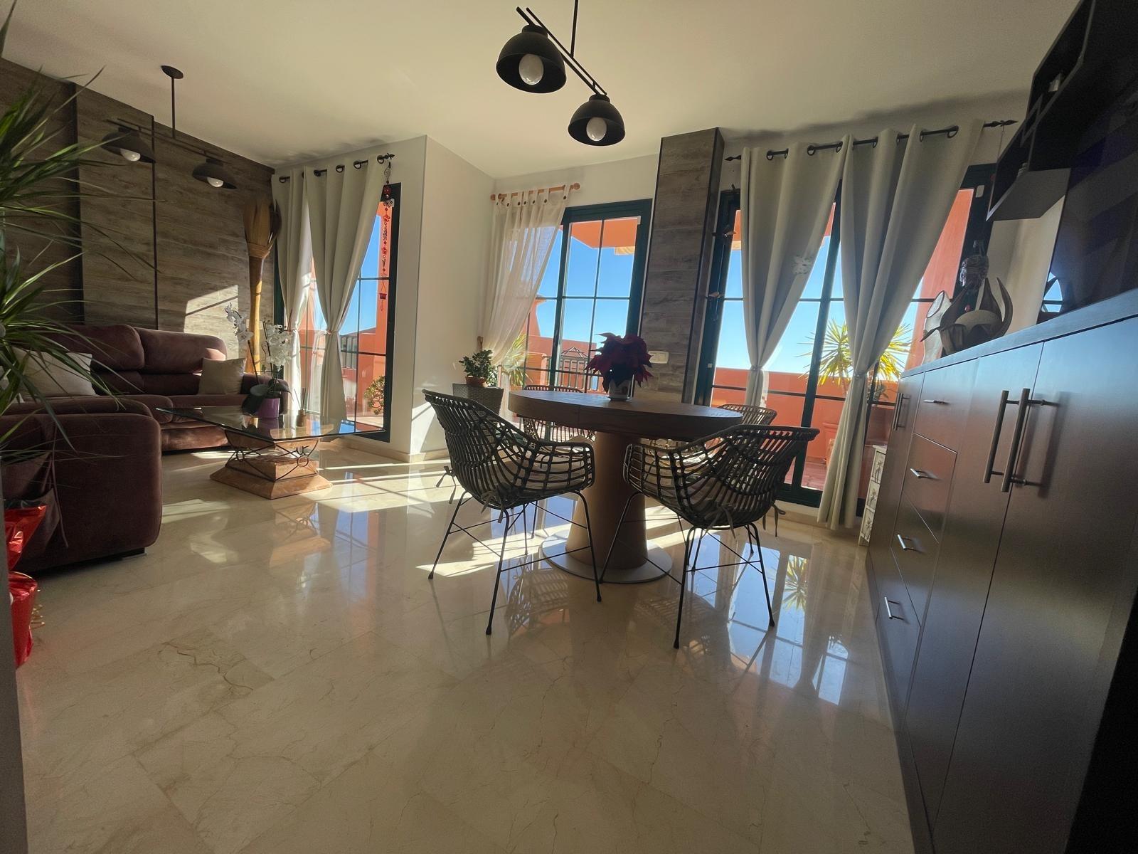 Attico a Finestrat, Alicante, Spagna 125 mq. N° 165960