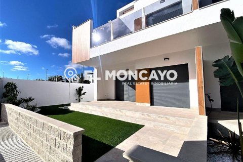 Bungalow in Pilar de la Horadada, Alicante, Spanien 2 Schlafzimmer, 123 m2 Nr. 148958