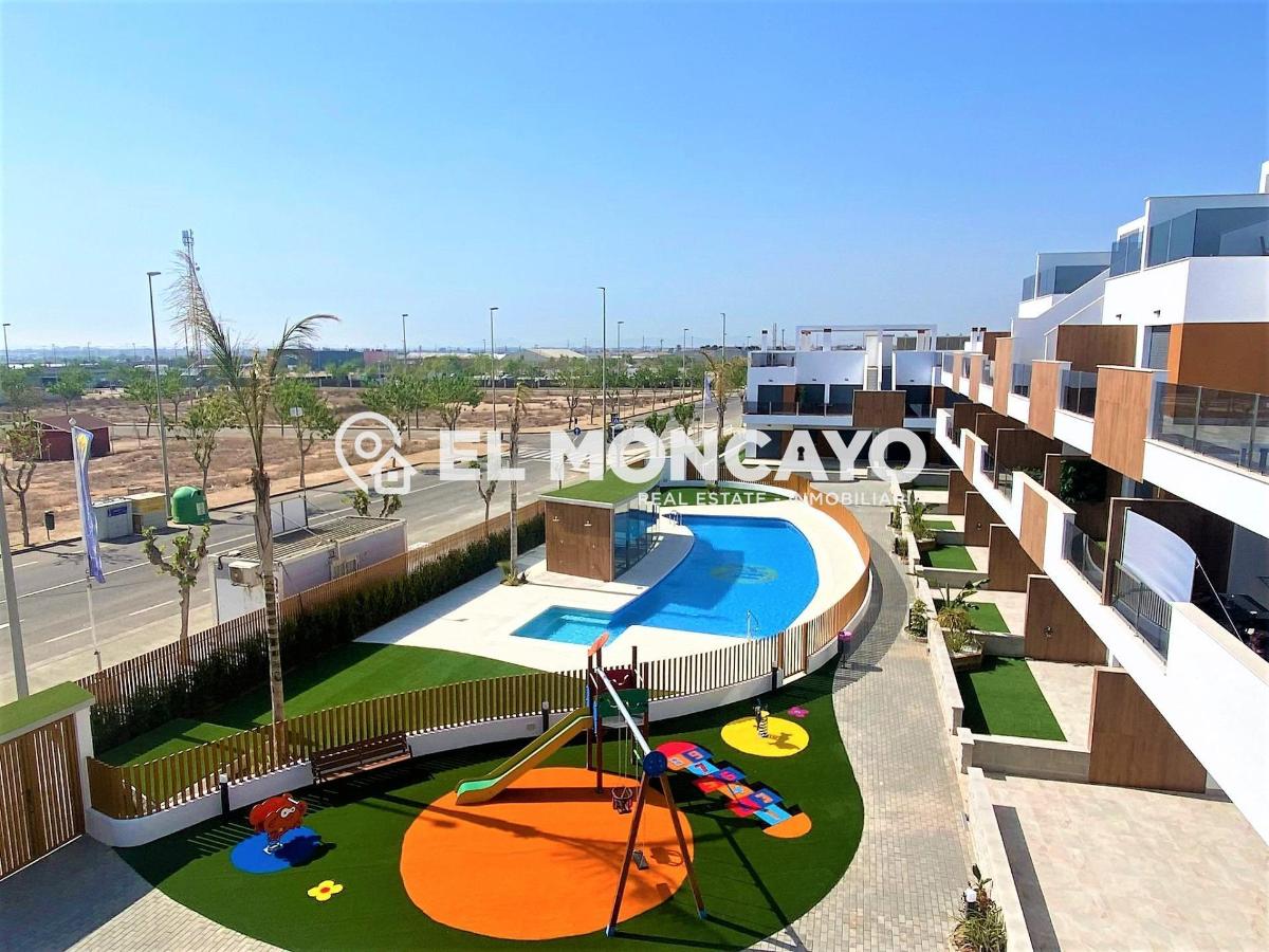 Bungalow w Pilar de la Horadada, Alicante, Hiszpania 2 sypialnie, 123 mkw. nr 148958