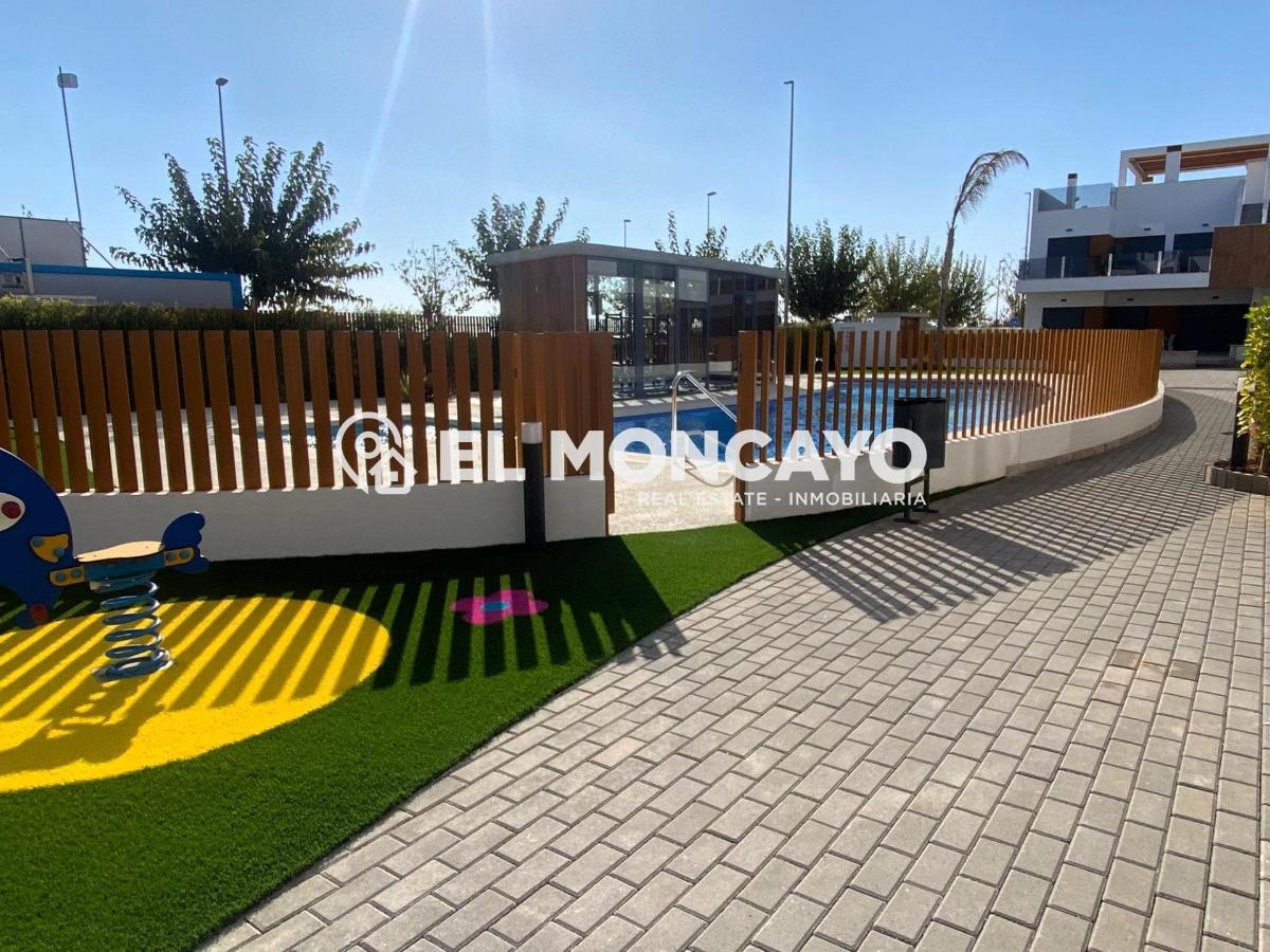 Bungalow w Pilar de la Horadada, Alicante, Hiszpania 2 sypialnie, 123 mkw. nr 148958