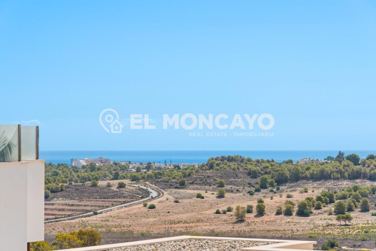 Bungalow in San Miguel de Salinas, Alicante, Spain 3 bedrooms, 92 sq.m. No. 148957