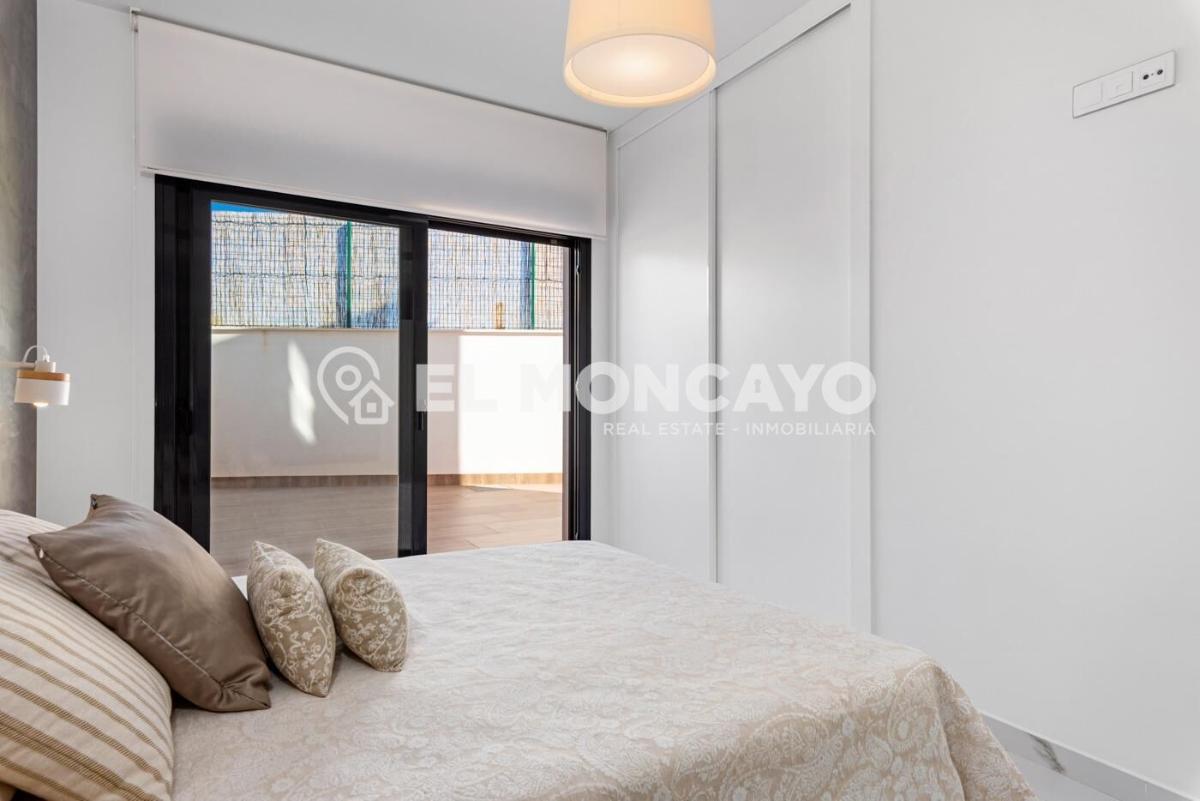 Bungalow in San Miguel de Salinas, Alicante, Spain 3 bedrooms, 92 sq.m. No. 148957
