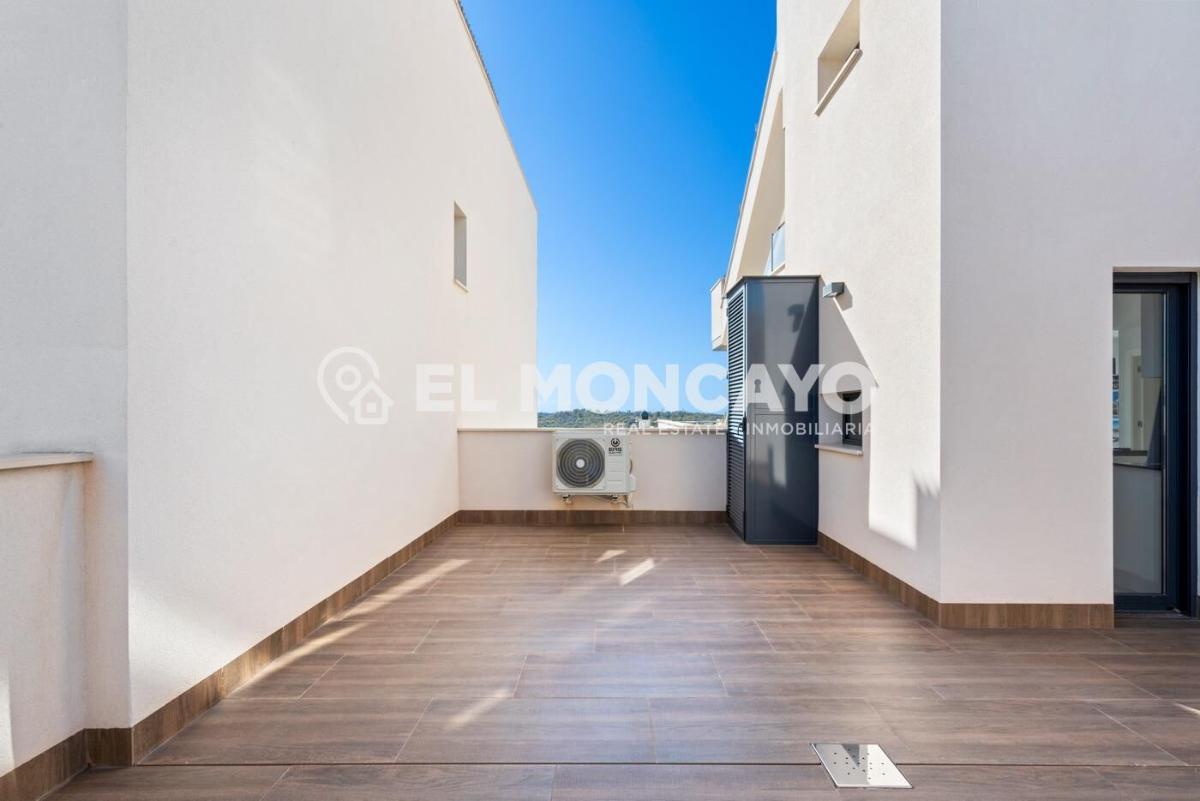 Bungalow in San Miguel de Salinas, Alicante, Spain 3 bedrooms, 92 sq.m. No. 148957