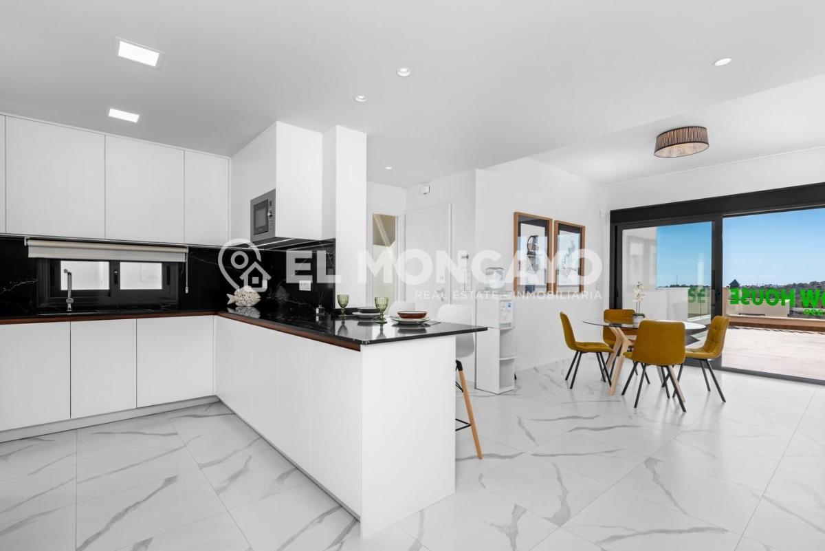 Bungalow in San Miguel de Salinas, Alicante, Spain 3 bedrooms, 92 sq.m. No. 148957