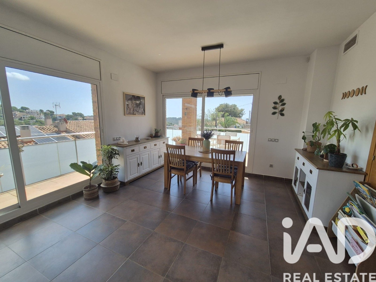 Hus i Cubelles, Barcelona, Spanien 4 sovrum, 285 kvm. Nr. 172207