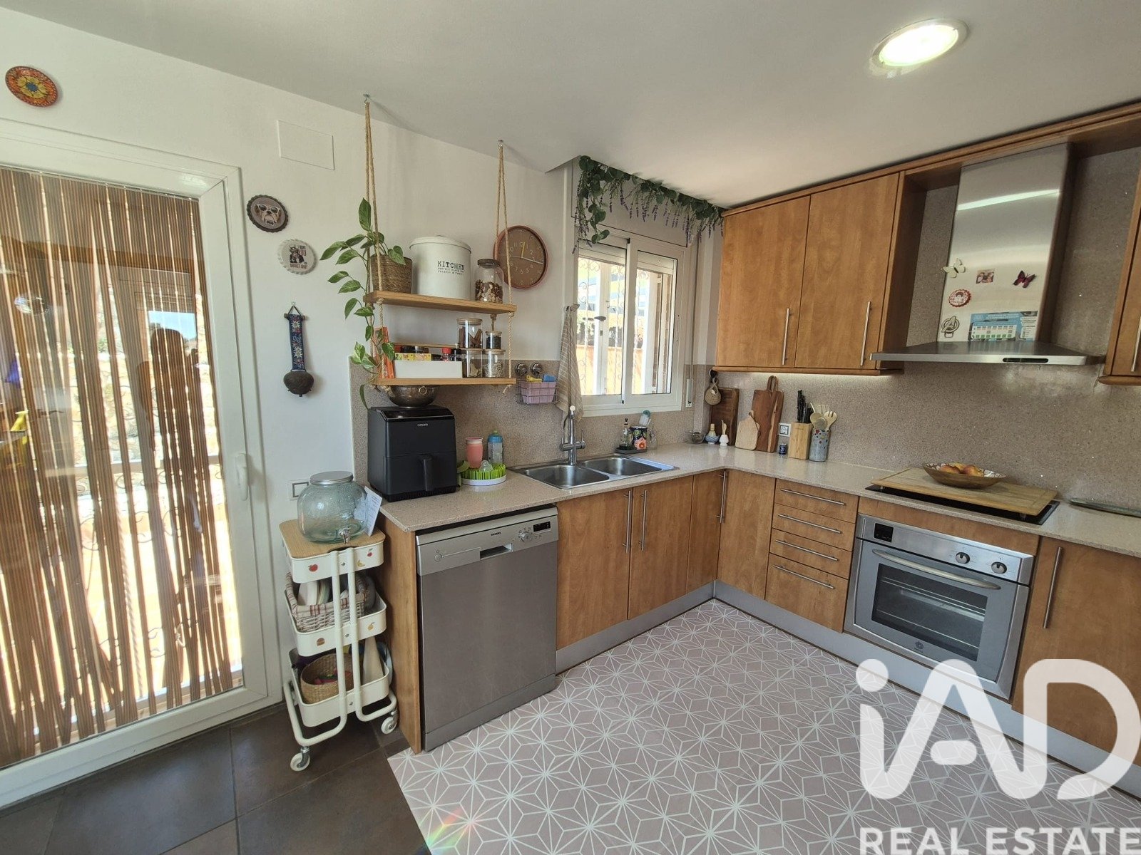 Hus i Cubelles, Barcelona, Spanien 4 sovrum, 285 kvm. Nr. 172207