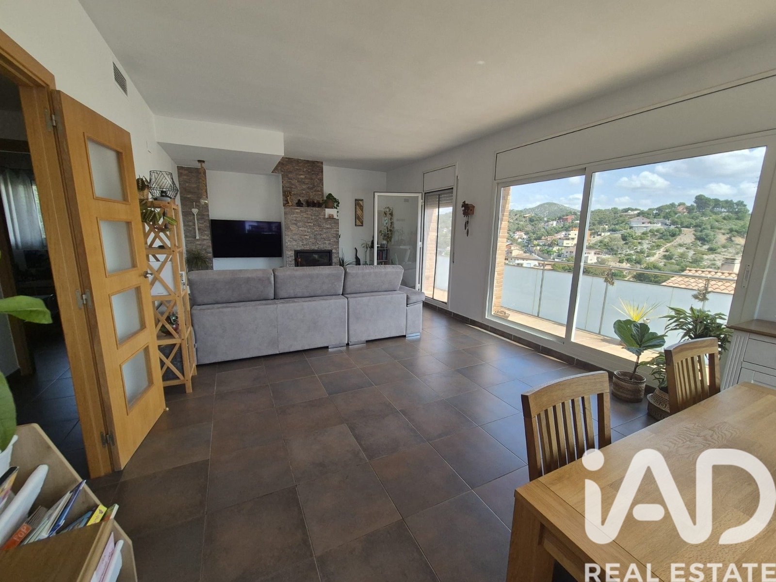 Hus i Cubelles, Barcelona, Spanien 4 sovrum, 285 kvm. Nr. 172207