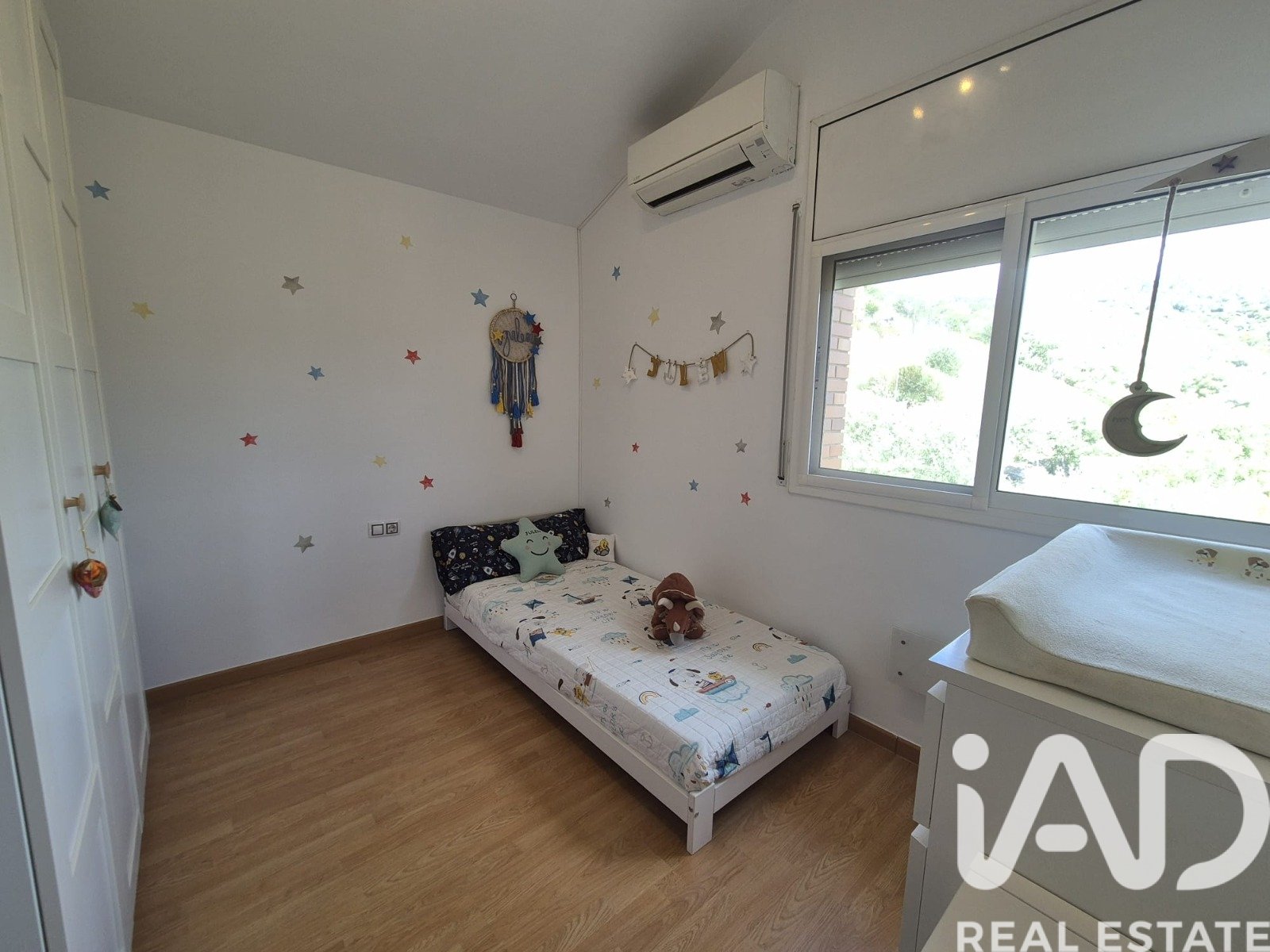 Hus i Cubelles, Barcelona, Spanien 4 sovrum, 285 kvm. Nr. 172207