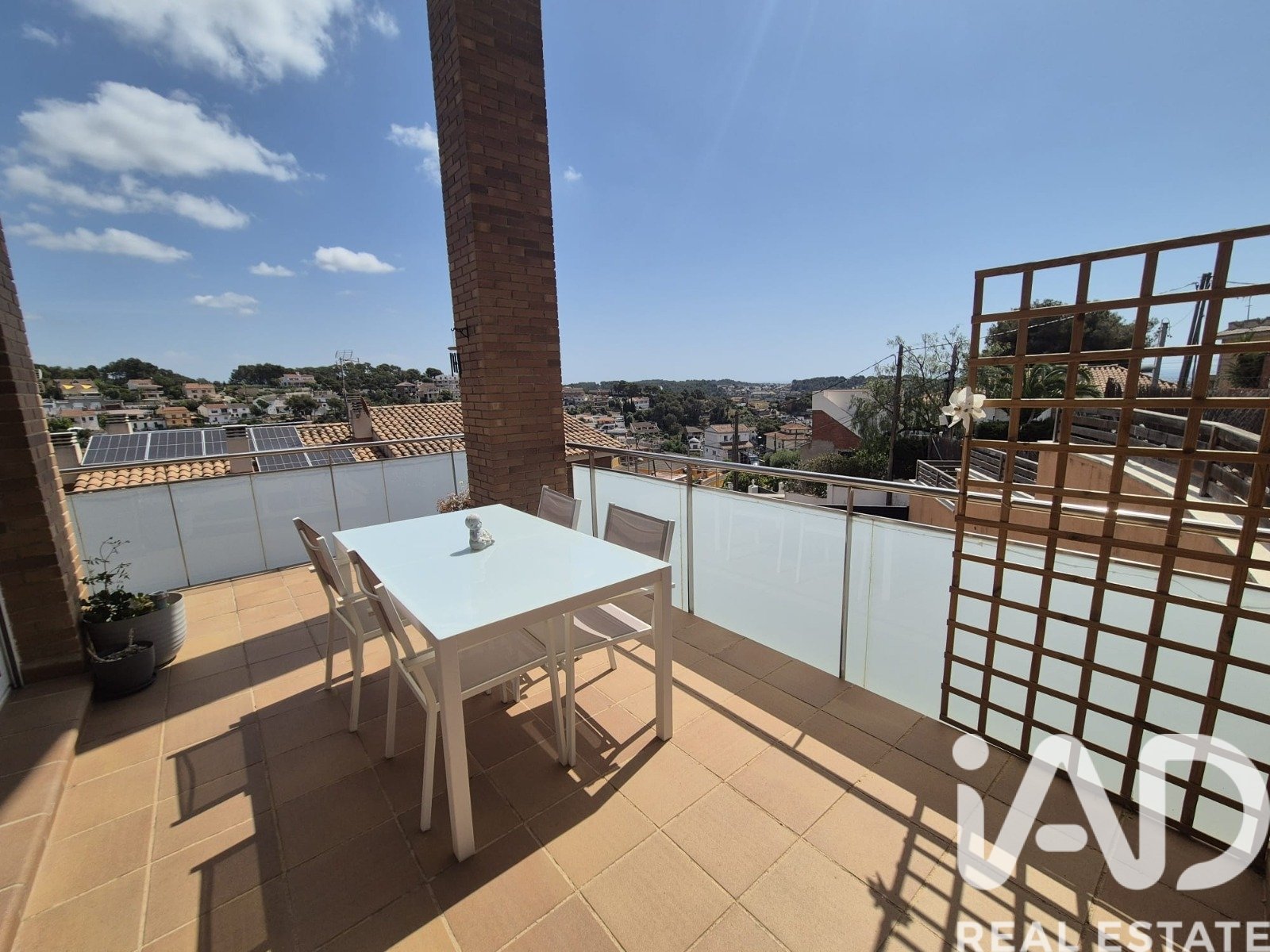 Hus i Cubelles, Barcelona, Spanien 4 sovrum, 285 kvm. Nr. 172207