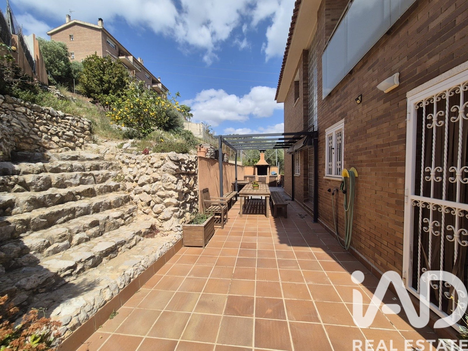 Hus i Cubelles, Barcelona, Spanien 4 sovrum, 285 kvm. Nr. 172207