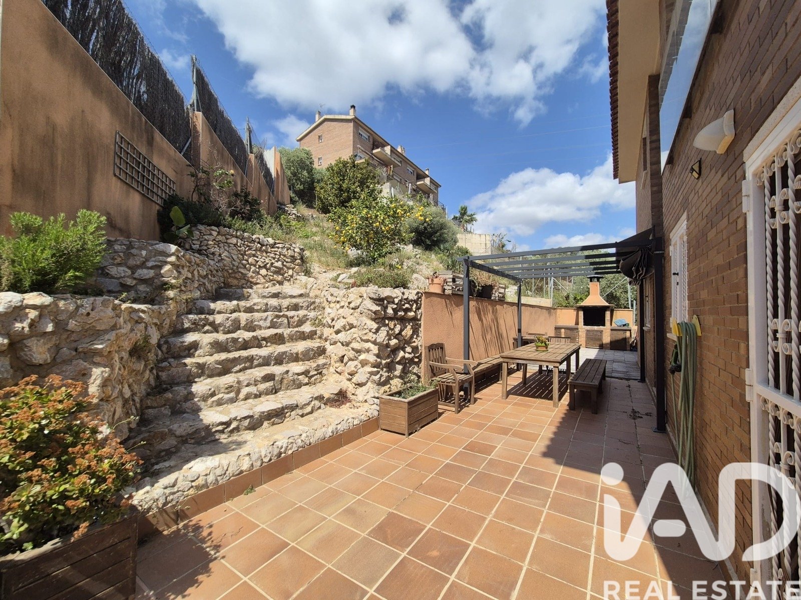Hus i Cubelles, Barcelona, Spanien 4 sovrum, 285 kvm. Nr. 172207
