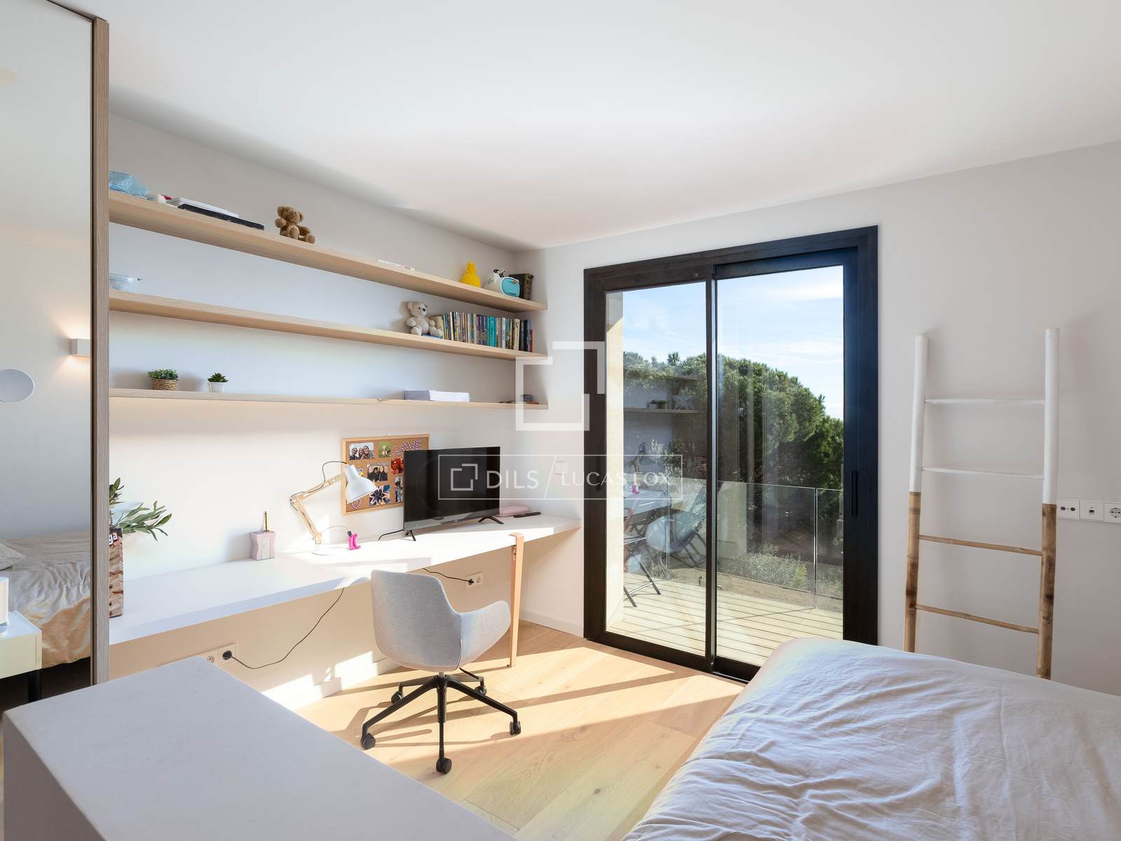 Villa in Cabrils, Barcelona, Spain 5 bedrooms, 712 sq.m. No. 161449