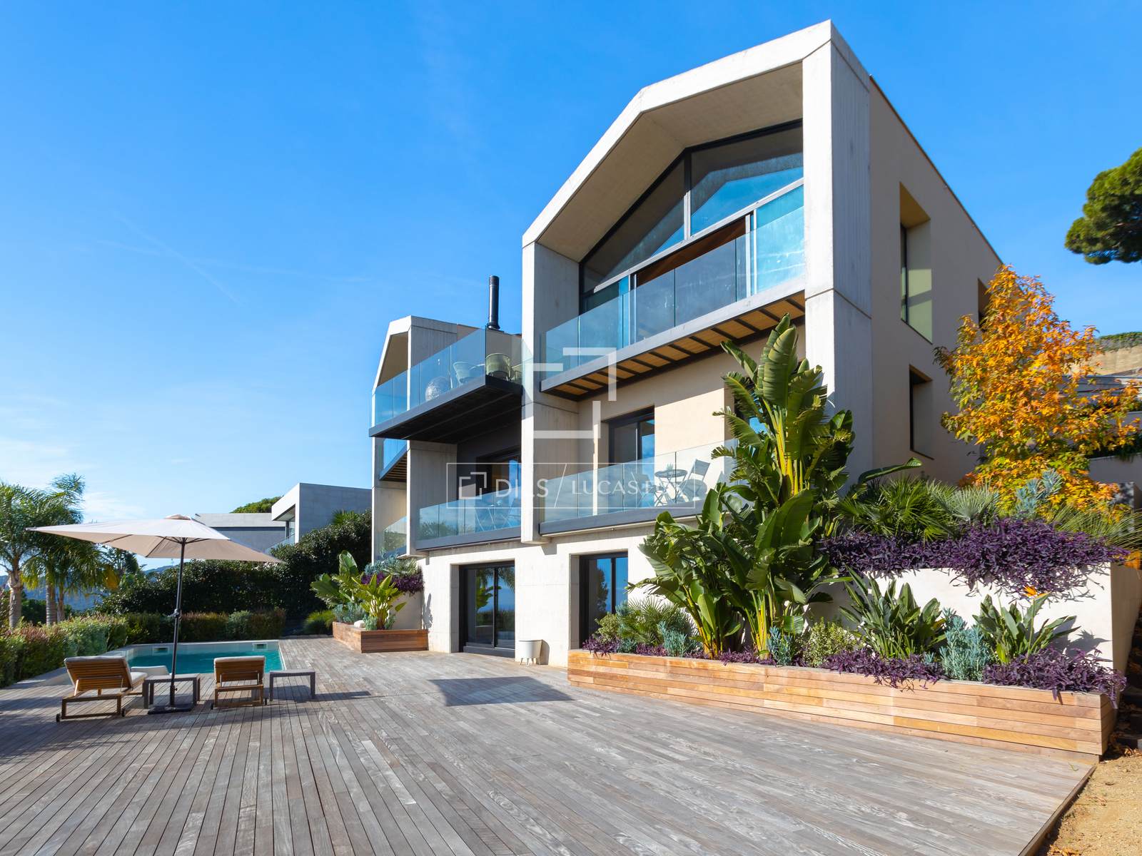 Villa in Cabrils, Barcelona, Spain 5 bedrooms, 712 sq.m. No. 161449