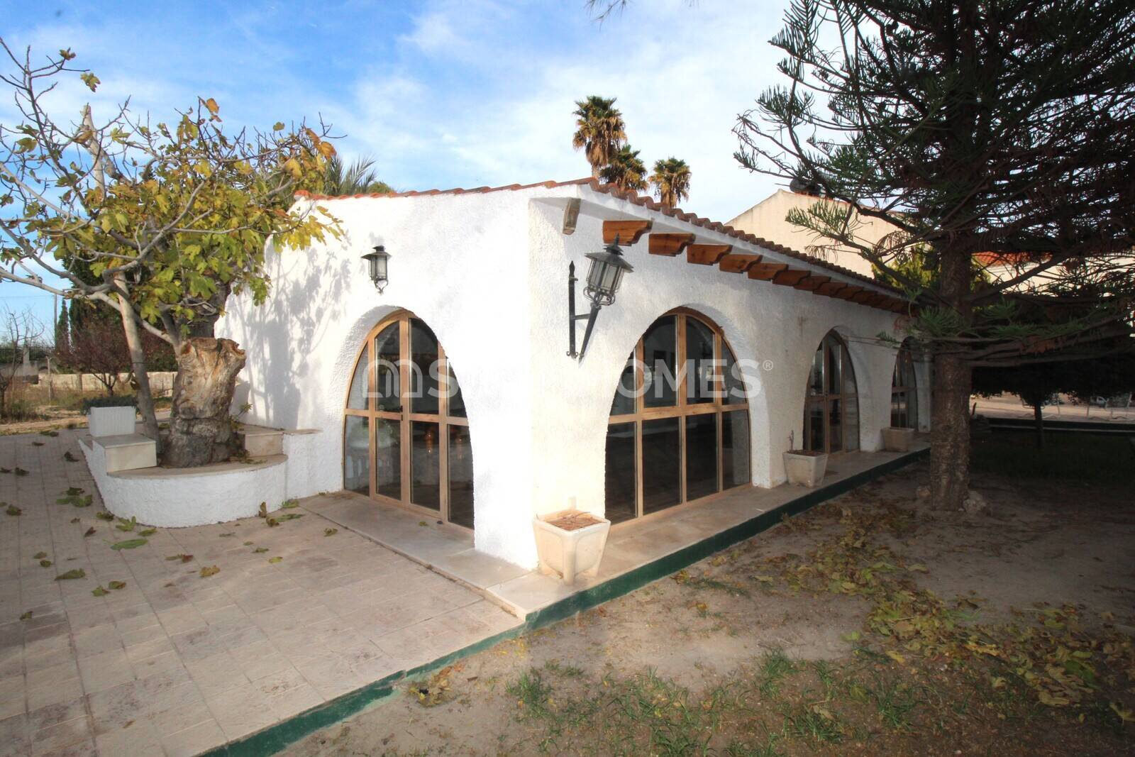 Huvila Elda, Alicante, Espanja 13 makuuhuonetta, 1806 m2 No. 193713