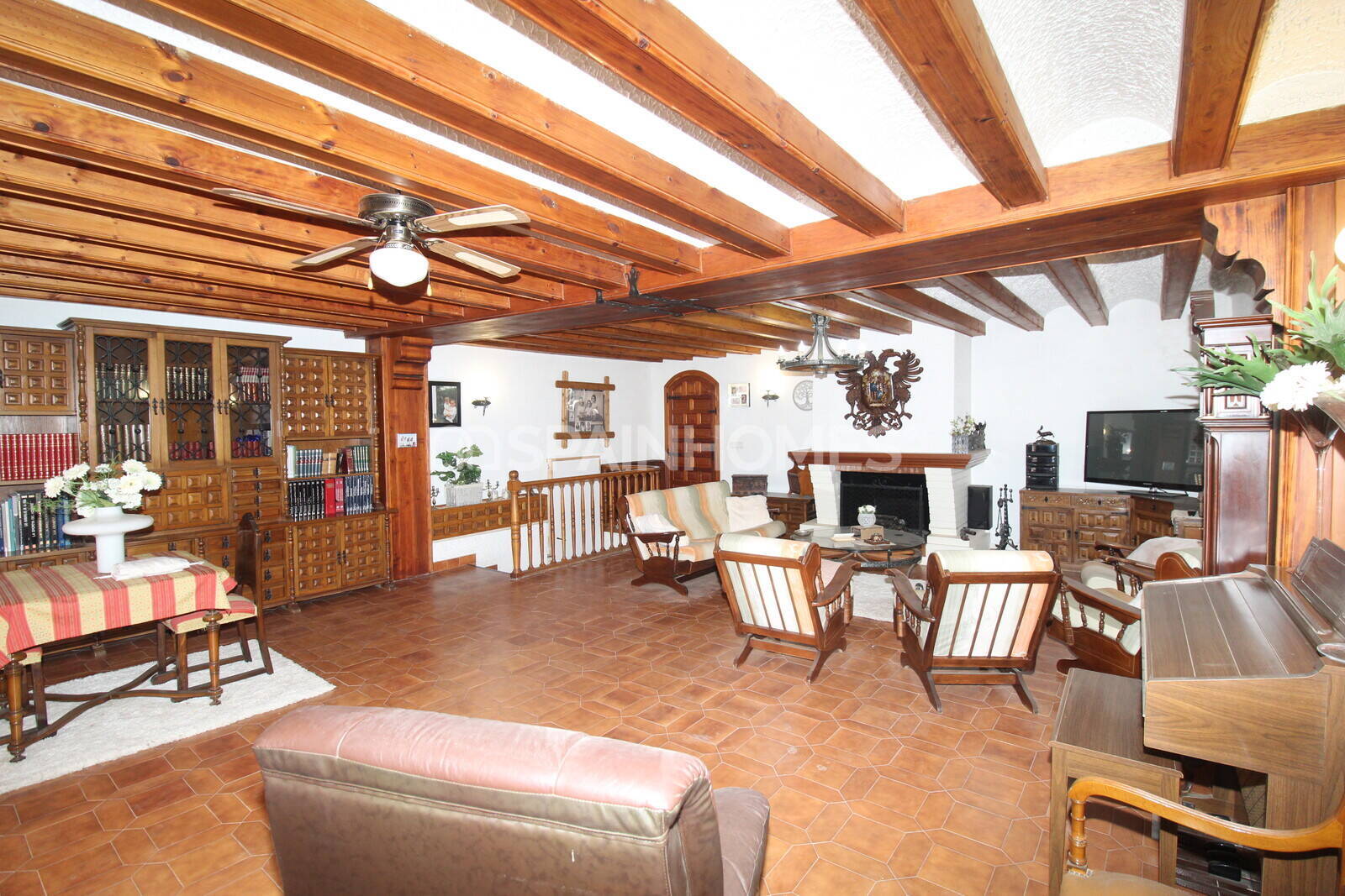 Huvila Elda, Alicante, Espanja 13 makuuhuonetta, 1806 m2 No. 193713