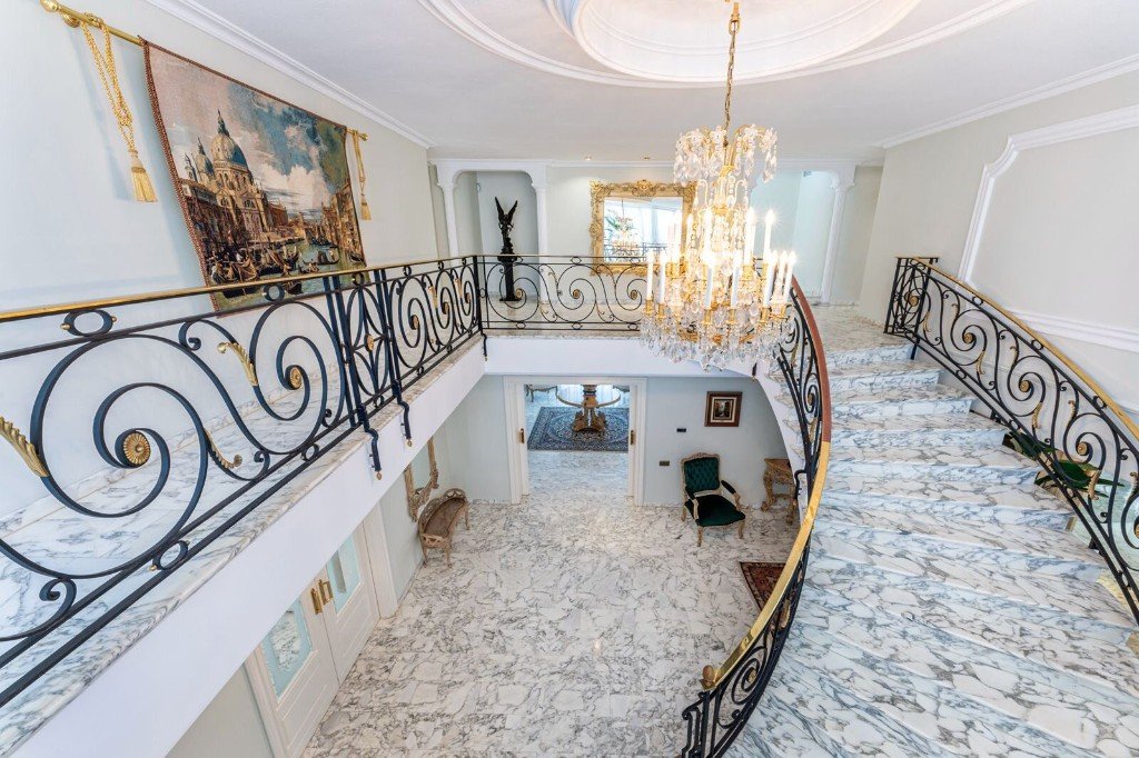Villa in Alicante, Spanien 7 Schlafzimmer, 1126 m2 Nr. 145329