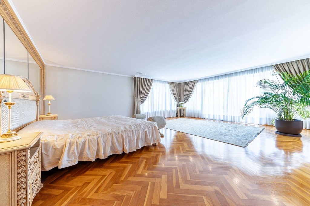 Villa in Alicante, Spanien 7 Schlafzimmer, 1126 m2 Nr. 145329