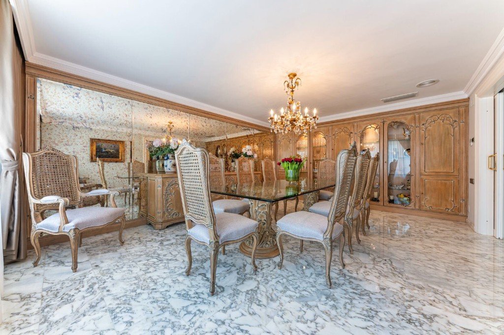 Villa in Alicante, Spanien 7 Schlafzimmer, 1126 m2 Nr. 145329