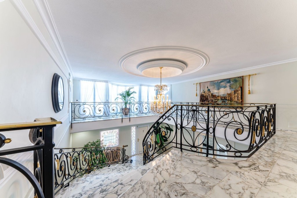Villa in Alicante, Spanien 7 Schlafzimmer, 1126 m2 Nr. 145329