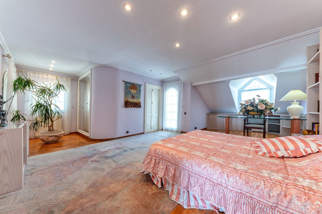 Villa in Alicante, Spanien 7 Schlafzimmer, 1126 m2 Nr. 145329