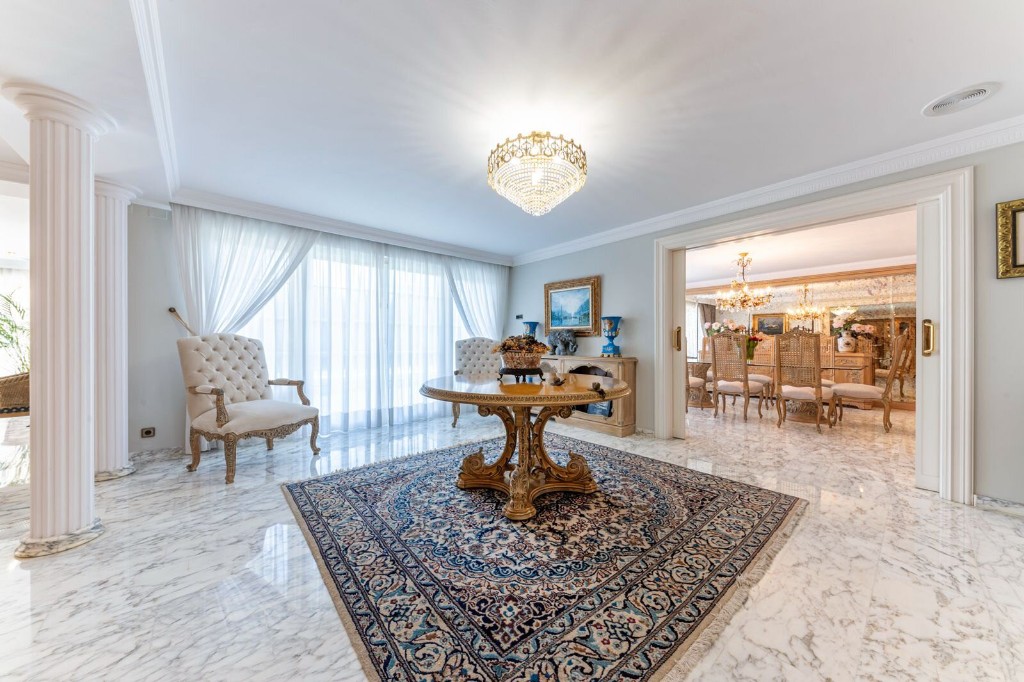 Villa in Alicante, Spanien 7 Schlafzimmer, 1126 m2 Nr. 145329