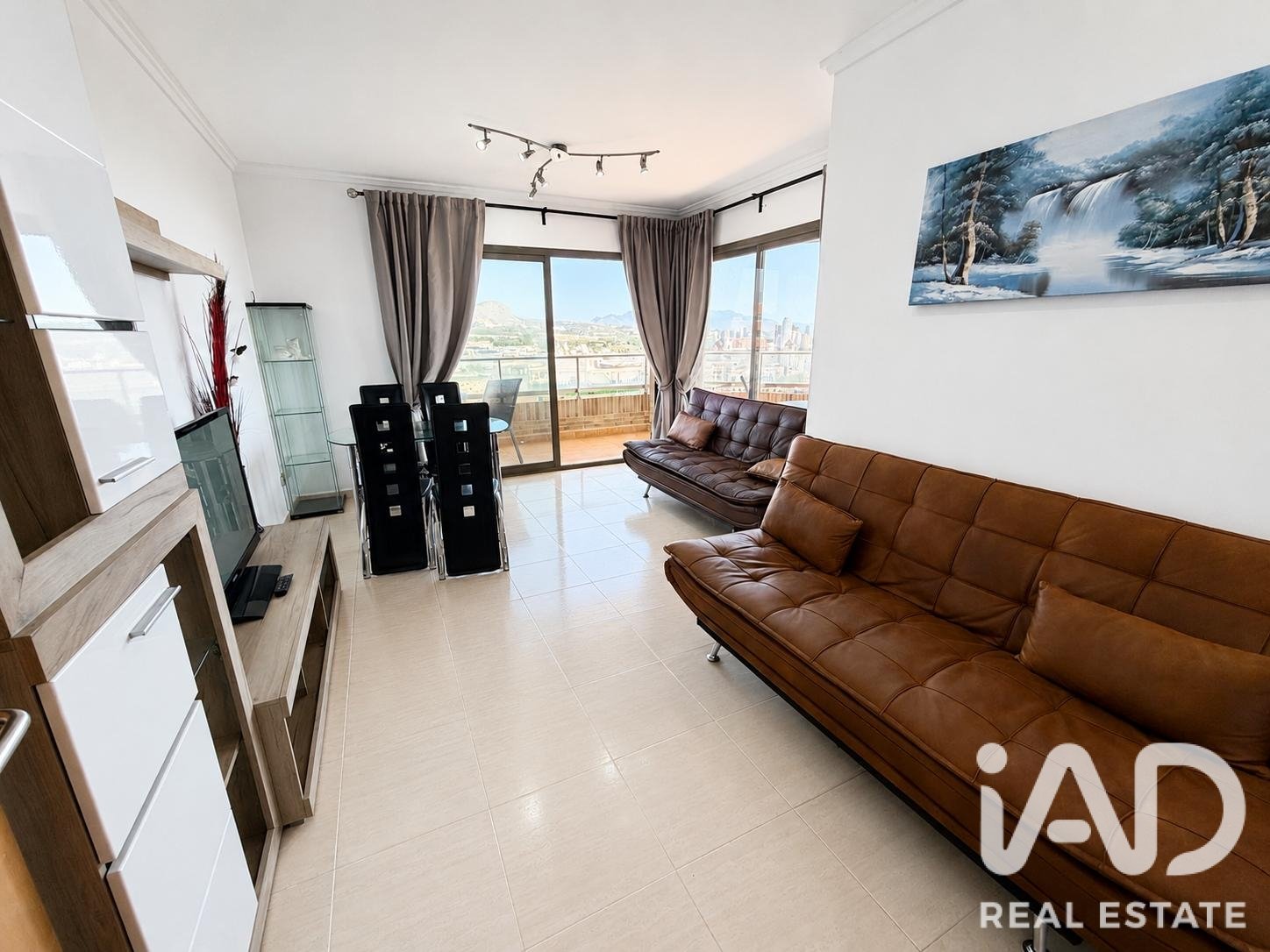 Apartamento en Villajoyosa, Alicante, España 2 dormitorios, 152 m2 No. 188100
