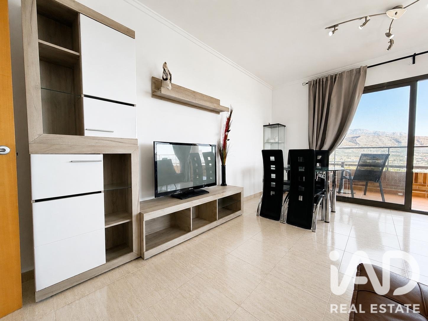 Apartamento en Villajoyosa, Alicante, España 2 dormitorios, 152 m2 No. 188100