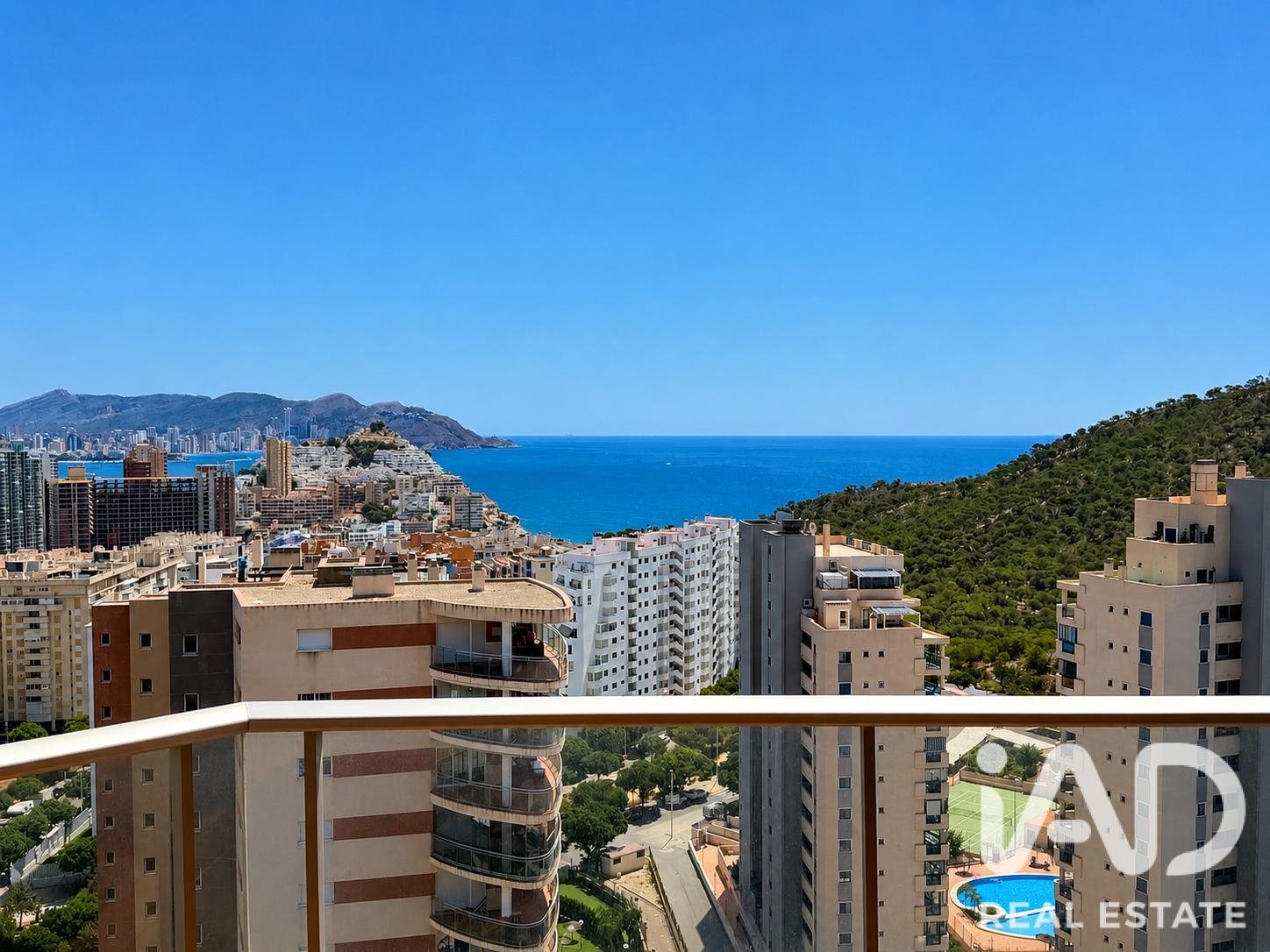 Apartamento en Villajoyosa, Alicante, España 2 dormitorios, 152 m2 No. 188100
