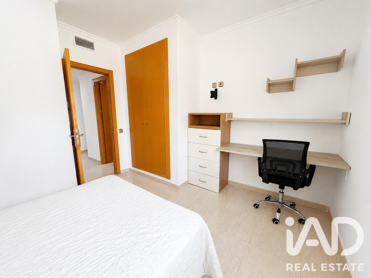 Apartamento en Villajoyosa, Alicante, España 2 dormitorios, 152 m2 No. 188100