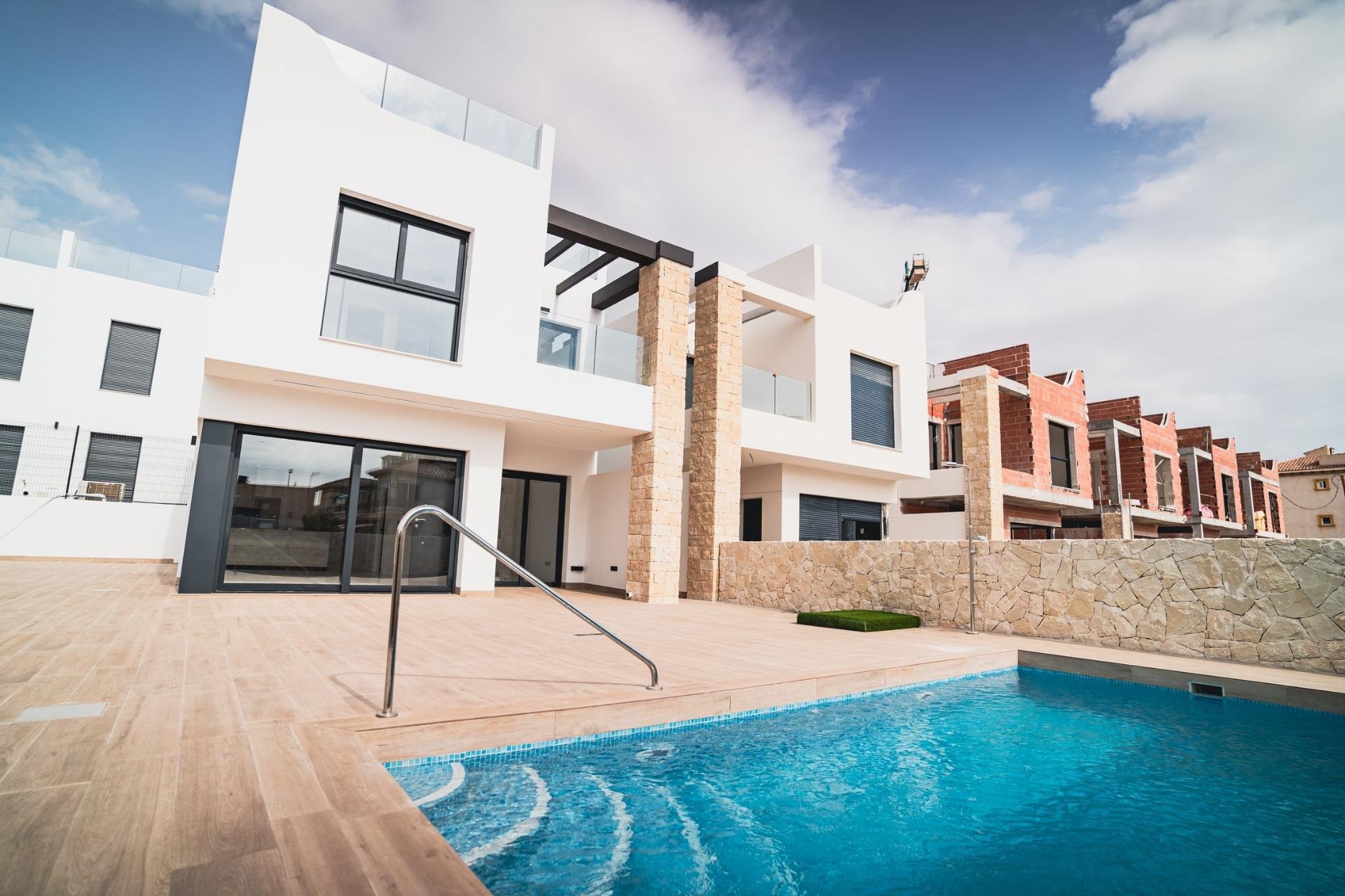 Villa en Punta Prima, Alicante, España 4 dormitorios, 121 m2 No. 142545