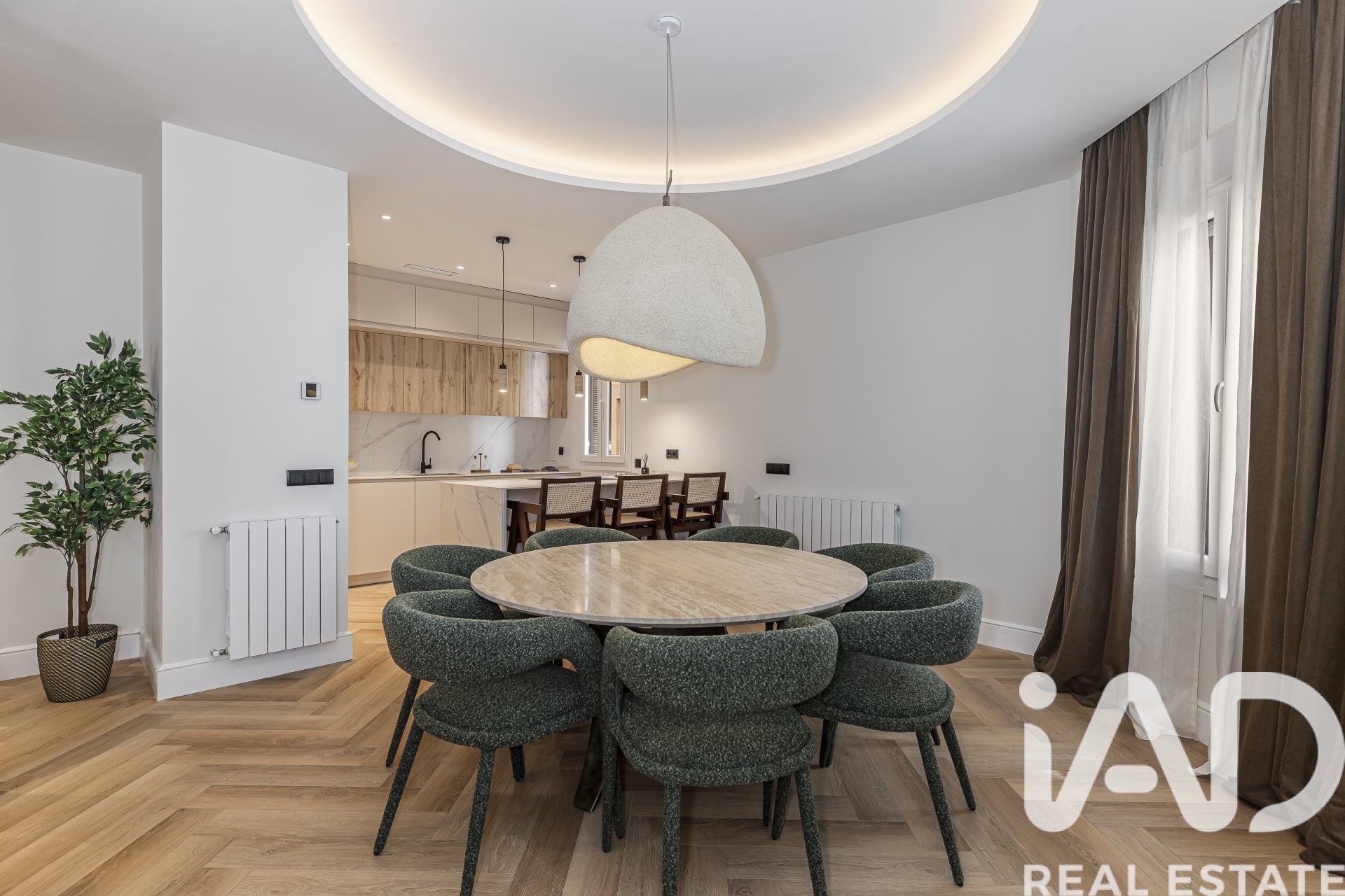Apartment in Madrid, Spain 3 bedrooms, 192 sq.m. No. 172528