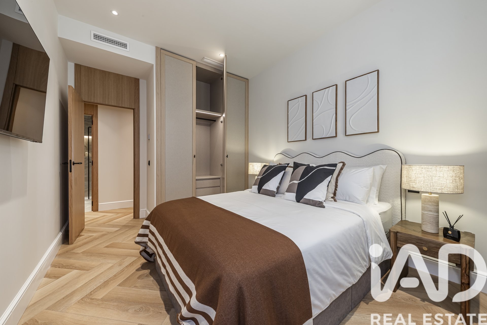 Apartment in Madrid, Spain 3 bedrooms, 192 sq.m. No. 172528