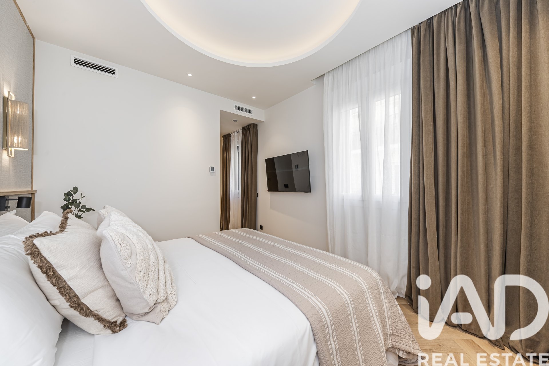 Apartment in Madrid, Spain 3 bedrooms, 192 sq.m. No. 172528