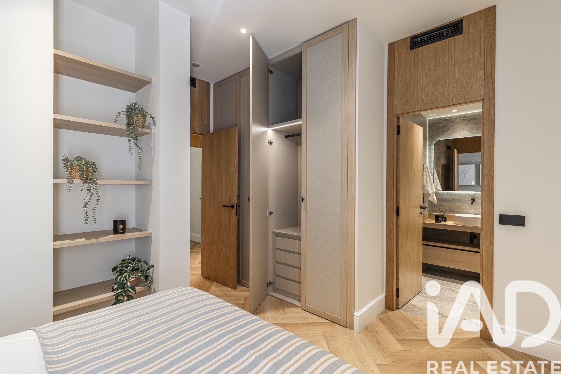 Apartment in Madrid, Spain 3 bedrooms, 192 sq.m. No. 172528