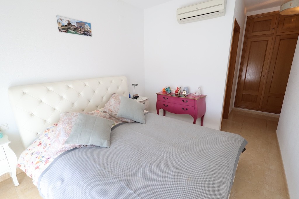 Квартира в Аликанте, Испания 3 спальни, 84м2 №145395