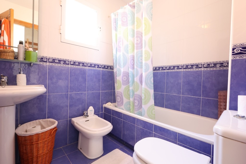 Квартира в Аликанте, Испания 3 спальни, 84м2 №145395