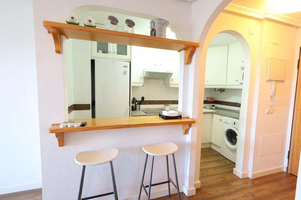 Lägenhet i Mil Palmeras, Alicante, Spanien 2 sovrum, 98 kvm. Nr. 145394