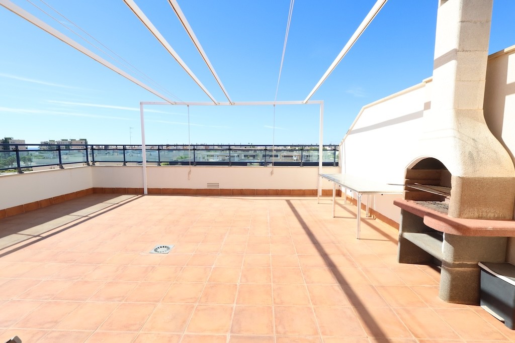 Lägenhet i Mil Palmeras, Alicante, Spanien 2 sovrum, 98 kvm. Nr. 145394